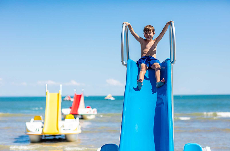 media.spiaggia_servizi